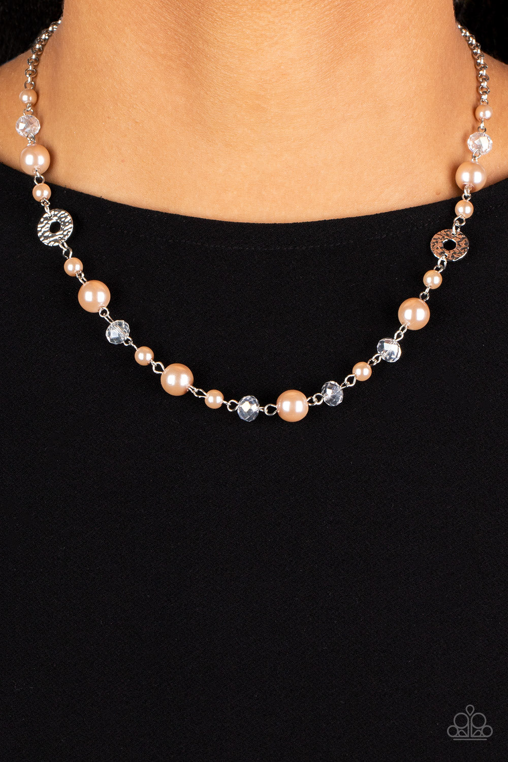 Traditional Transcendence - Brown Pearl Silver Short Necklace