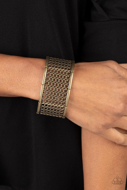 Camelot Couture - Brass Mesh Link Stretchy Bracelet