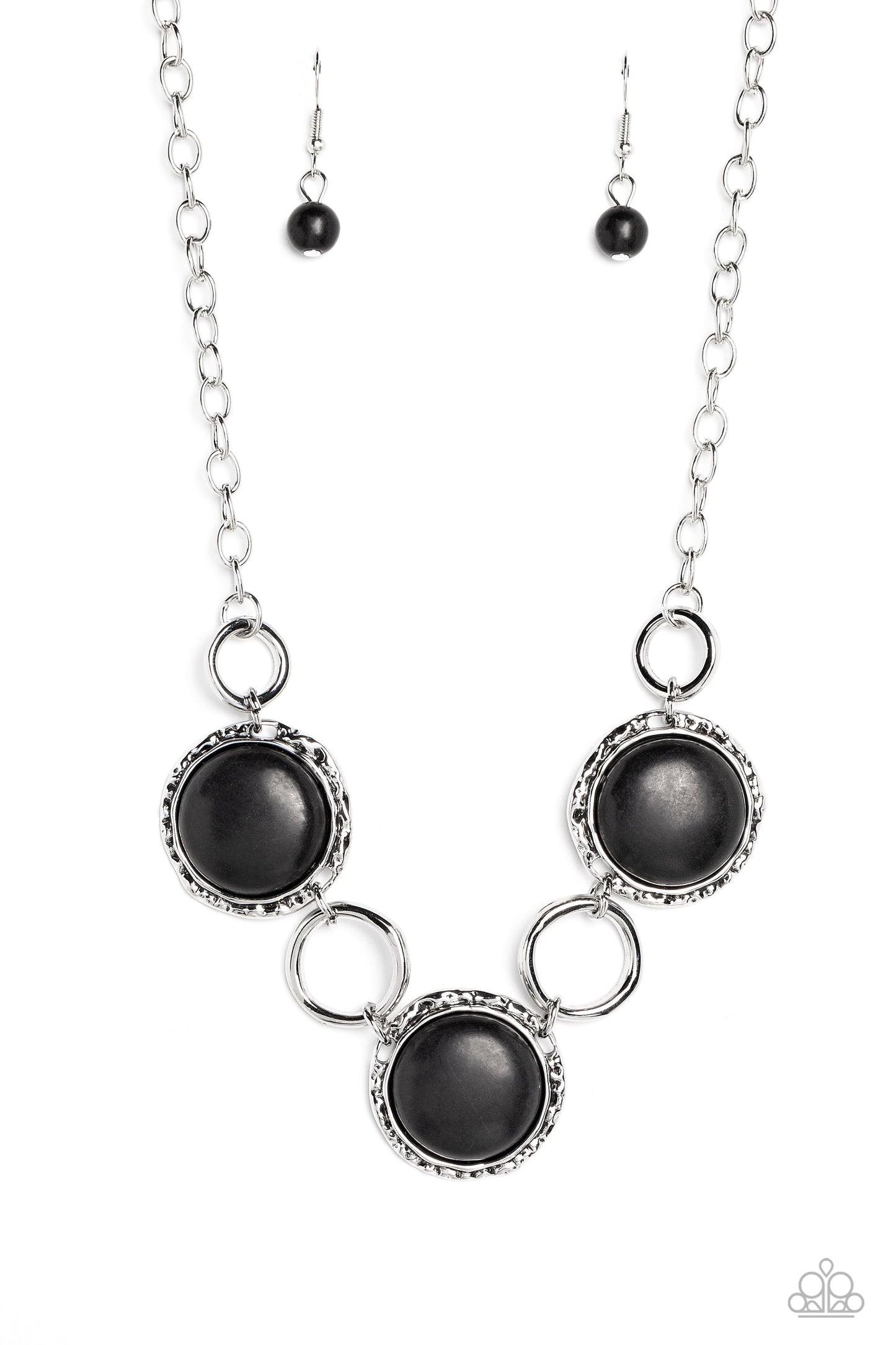 Saharan Scope - Black Bead Silver Short Necklace